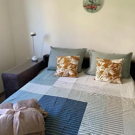 Cosy Climatise Dans Fermee Апартаменты *