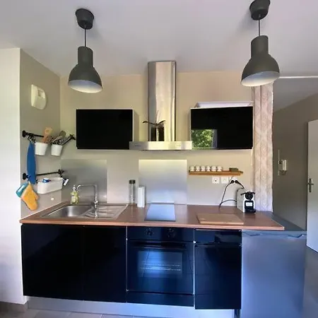 Cosy Climatise Dans Fermee Apartment